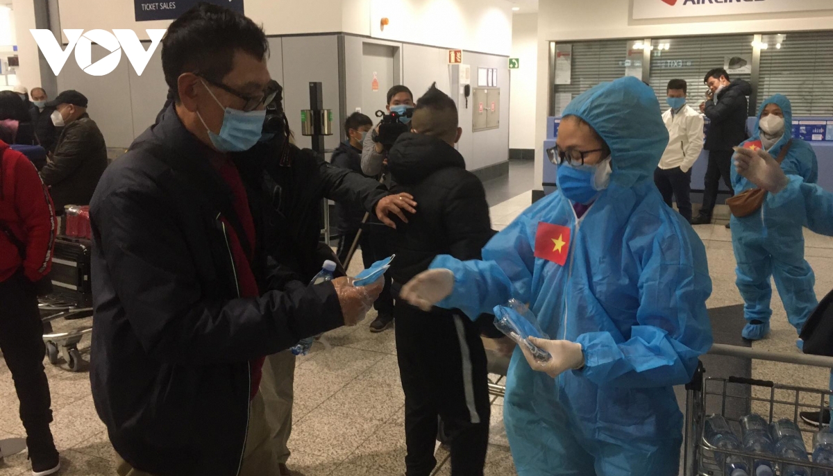 Bamboo Airways repatriates 290 VN citizens from Central Europe